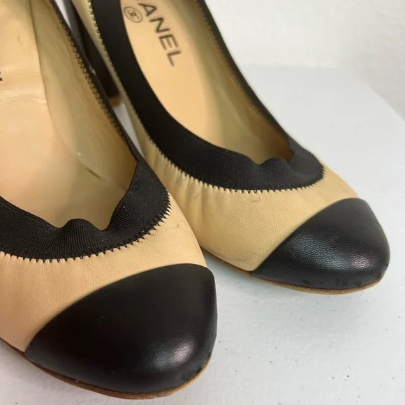 Chanel Classic Nude Ballet Pumps - Picture 1 of 10